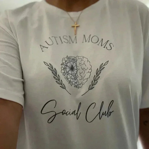 Autism moms social club tee - Picture 2 of 3